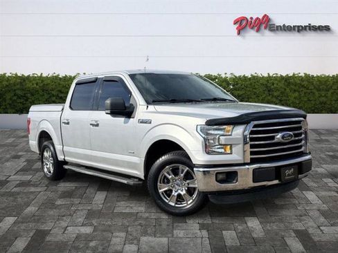 Used 2015 Ford F150 XLT w/ Equipment Group 301A Mid RWD image 2