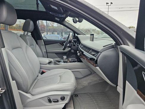 Used 2018 Audi Q7 3.0T Prestige w/ Prestige Package image 12