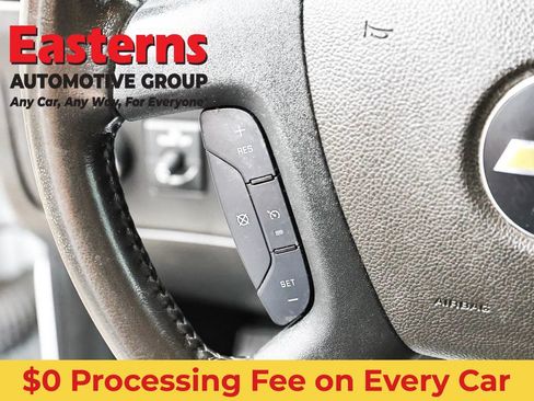 Used 2021 Chevrolet Express 3500 w/ Driver Convenience Package RWD image 15