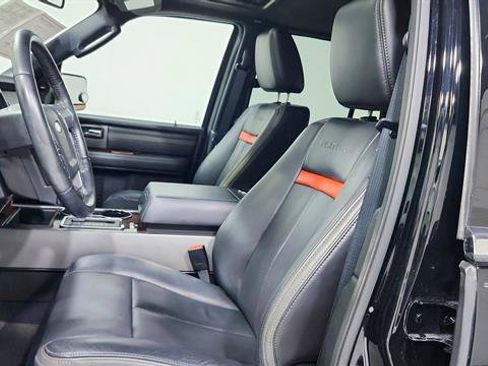 Used 2017 Ford Expedition Platinum RWD image 11