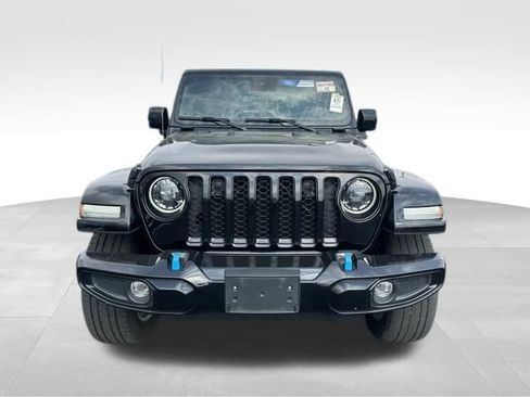 Used 2023 Jeep Wrangler Unlimited Sahara image 11