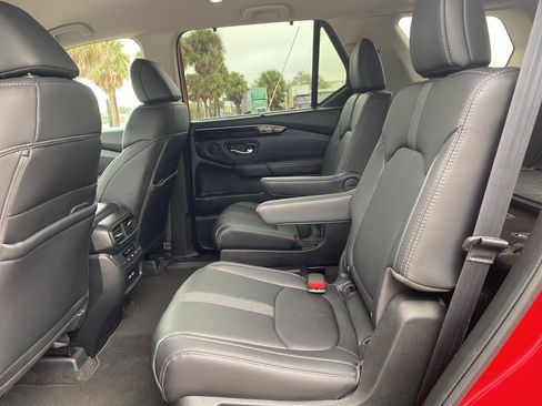 Used 2023 Honda Pilot EX-L image 11