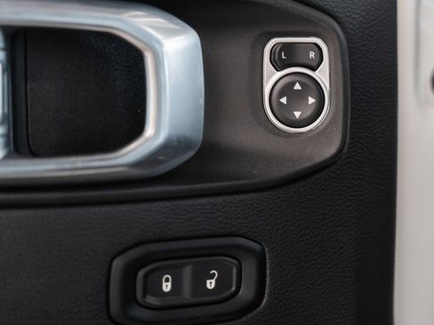 Used 2021 Jeep Wrangler Unlimited Sahara w/ Dual Top Group AWD/4WD image 39