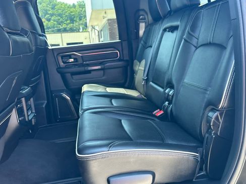 Used 2024 RAM 3500 Limited AWD/4WD image 11