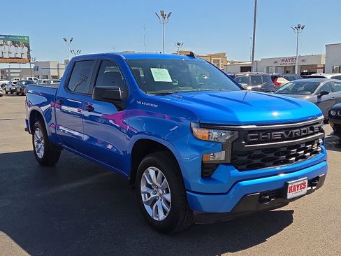 Used 2025 Chevrolet Silverado 1500 Custom RWD image 5