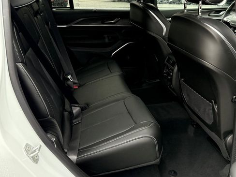 New 2025 Jeep Grand Cherokee Overland w/ Adv Protech Group III image 11