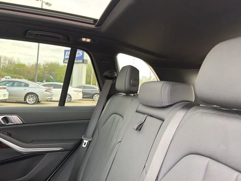 Used 2020 BMW X5 xDrive40i w/ Convenience Package image 44