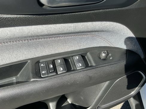 Used 2022 Jeep Compass Latitude AWD/4WD image 17