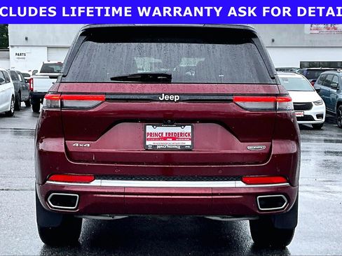 Used 2025 Jeep Grand Cherokee Summit w/ MOPAR Finishing Package AWD/4WD image 4