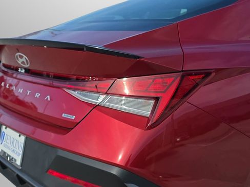 New 2025 Hyundai Elantra SEL image 29