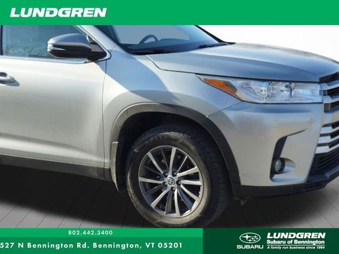 Used 2019 Toyota Highlander XLE AWD/4WD image 37