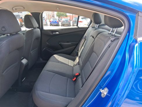 Used 2016 Chevrolet Cruze LT w/ Convenience Package FWD image 11