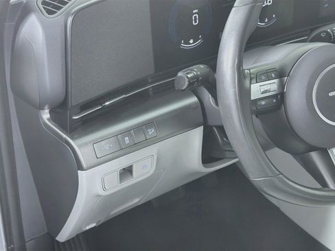 Used 2025 Hyundai Kona SEL FWD image 17