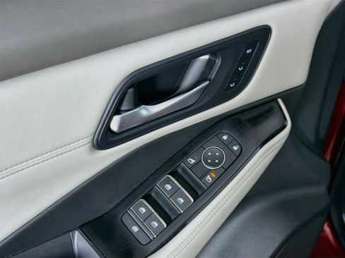 Used 2023 Nissan Rogue SL w/ SL Premium Package FWD image 15