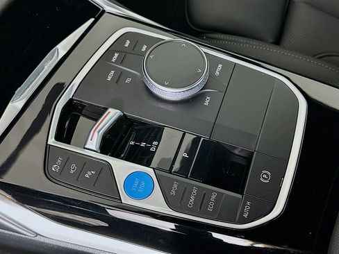 Used 2024 BMW i4 xDrive40i image 25