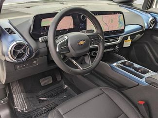 New 2025 Chevrolet Equinox EV LT FWD video 3