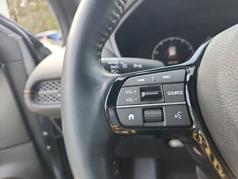 Used 2024 Honda HR-V Sport image 10