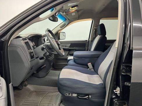 Used 2009 Dodge Ram 2500 Truck SLT w/ Popular Equipment Group image 4