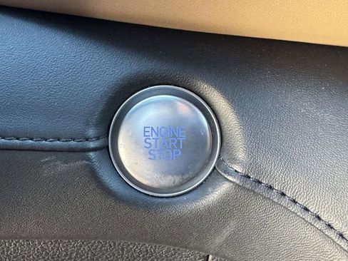 Used 2022 Hyundai Santa Fe Calligraphy w/ Cargo Package image 8