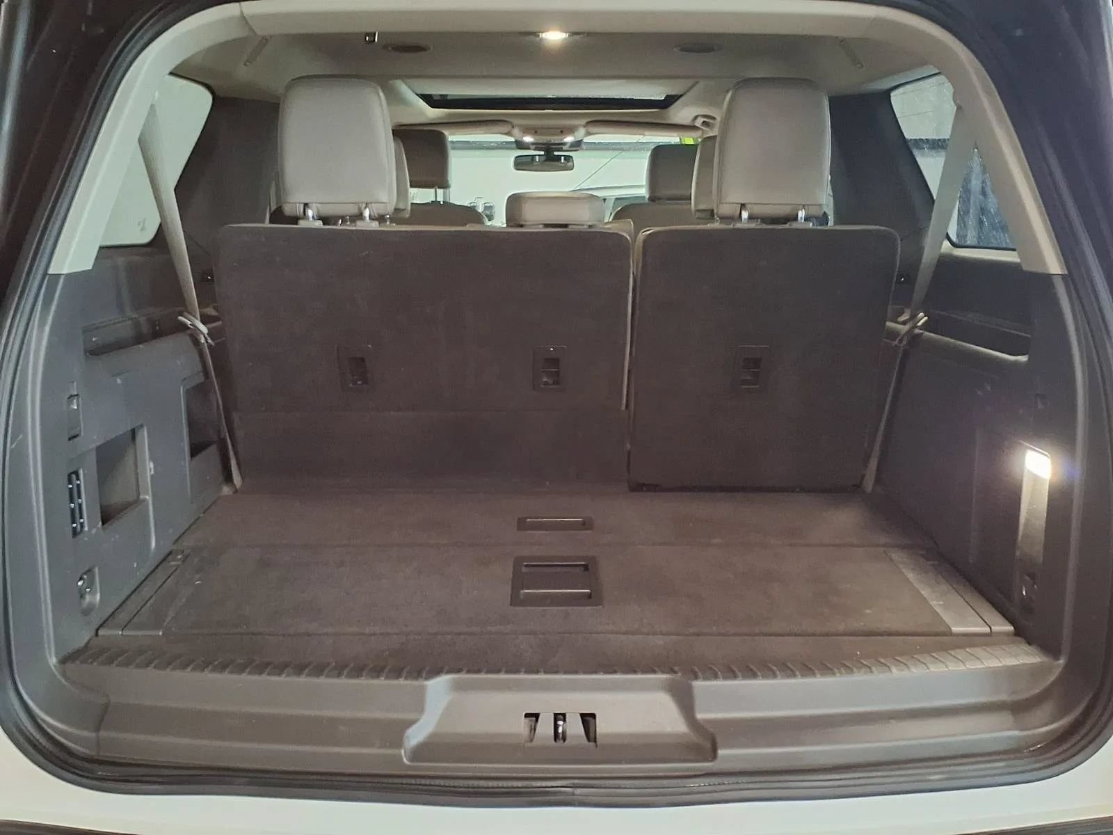 Used 2021 Ford Expedition Max XLT AWD/4WD image 7