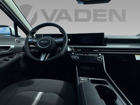 New 2026 Hyundai Sonata SEL image 3