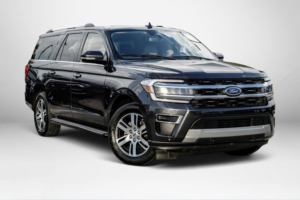Used 2024 Ford Expedition Max Limited AWD/4WD image 3