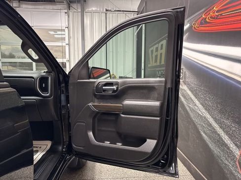 Used 2021 Chevrolet Silverado 1500 RST image 27