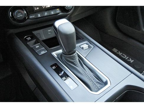 New 2026 Nissan Kicks SV image 19