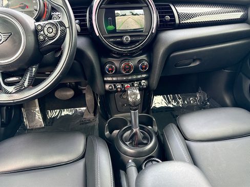 Used 2019 MINI Cooper S FWD image 18
