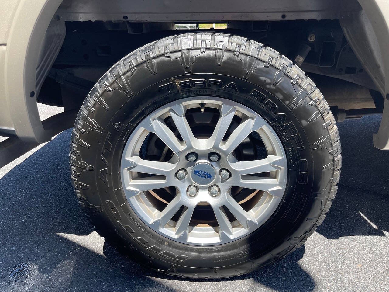 Used 2017 Ford F150 Lariat AWD/4WD image 11