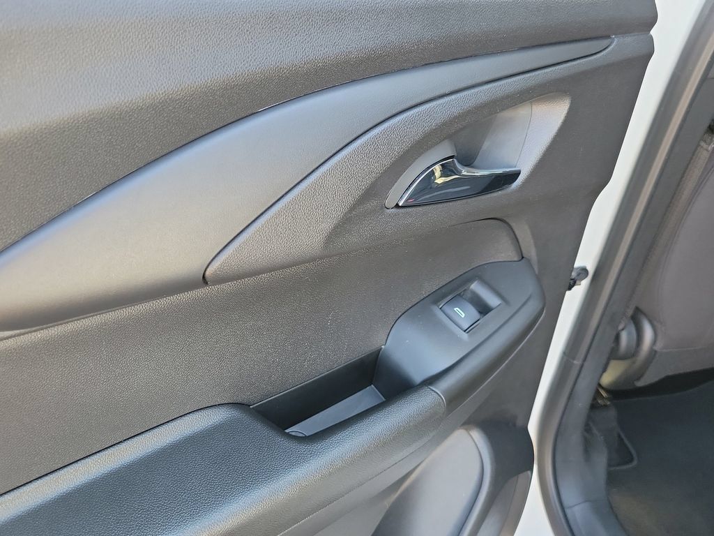 Used 2025 Chevrolet TrailBlazer LT FWD image 19