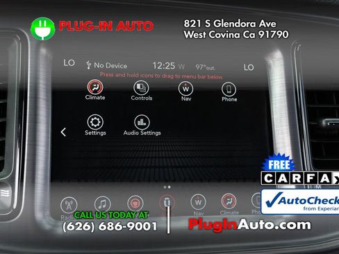 Used 2017 Dodge Challenger SXT image 25