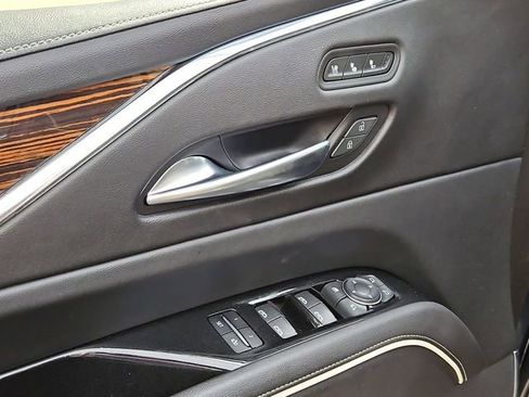 Used 2021 Cadillac Escalade ESV Premium Luxury w/ Driver Assist Tech Package image 21