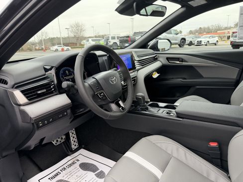 New 2026 Toyota Camry SE image 13