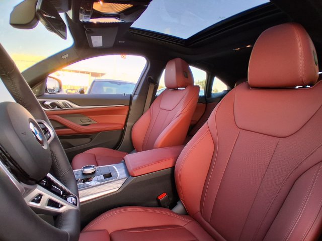 New 2026 BMW 430i xDrive w/ M Sport Package AWD/4WD image 12