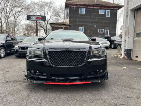 Used 2014 Chrysler 300 C RWD image 24