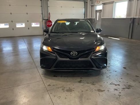 Used 2024 Toyota Camry SE FWD image 18