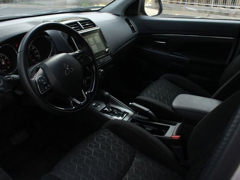 Used 2025 Mitsubishi Outlander Sport LE AWD/4WD image 13