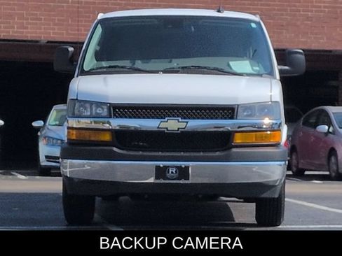 Used 2024 Chevrolet Express 3500 LT w/ LT Preferred Equipment Group RWD image 2