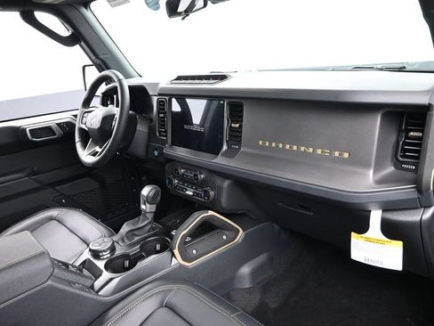 New 2026 Ford Bronco Badlands AWD/4WD image 41