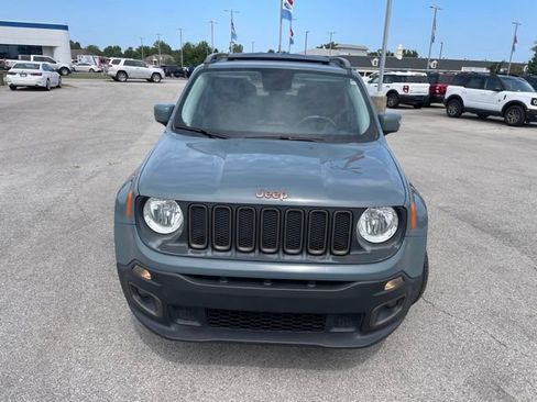 Used 2016 Jeep Renegade 75th Anniversary FWD image 3
