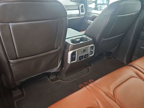 Used 2022 Ford F250 King Ranch w/ FX4 Off-Road Package image 18