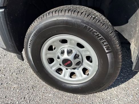 Used 2025 GMC Sierra 2500 Pro w/ 1SA Pro Safety Plus Package image 11