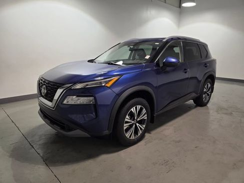 Used 2021 Nissan Rogue SV w/ Premium Package AWD/4WD image 3