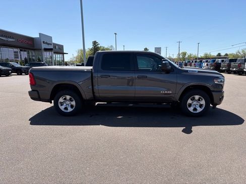 Used 2025 RAM 1500 Big Horn AWD/4WD image 2