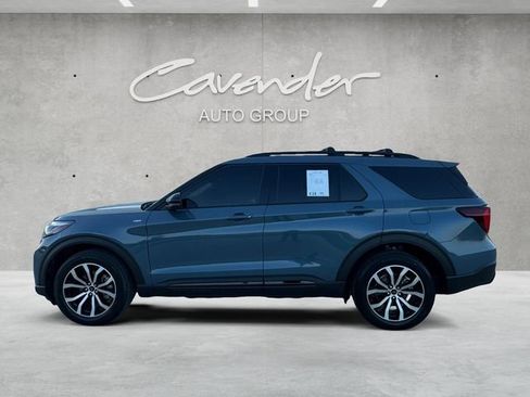 Used 2025 Ford Explorer ST-Line AWD/4WD image 13