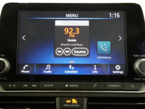 Used 2024 Nissan Altima 2.5 SV FWD image 16
