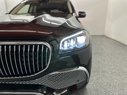 Used 2023 Mercedes-Benz Maybach GLS 600 4MATIC image 8