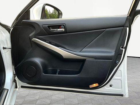 Used 2016 Lexus IS 300 AWD w/ Premium Package image 28