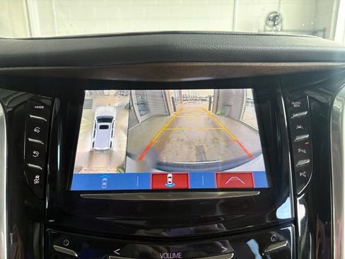 Used 2020 Cadillac Escalade Luxury AWD/4WD image 28